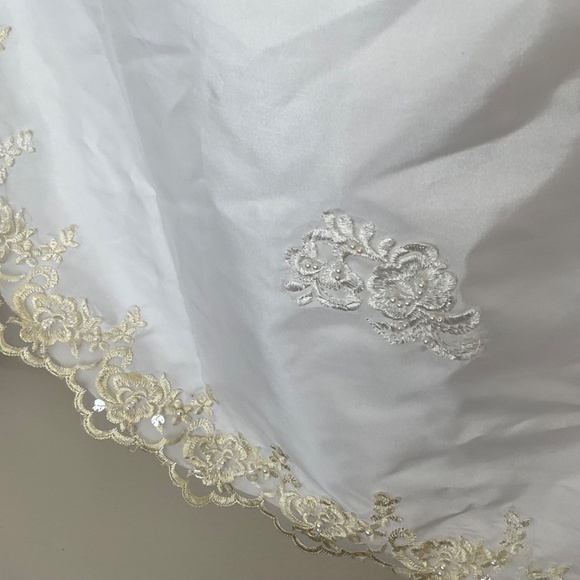 Vintage Wedding Original 90’s Wedding Dress Size 6 - Picture 6 of 12